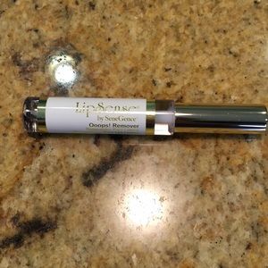 LipSense Oooos! Remover
